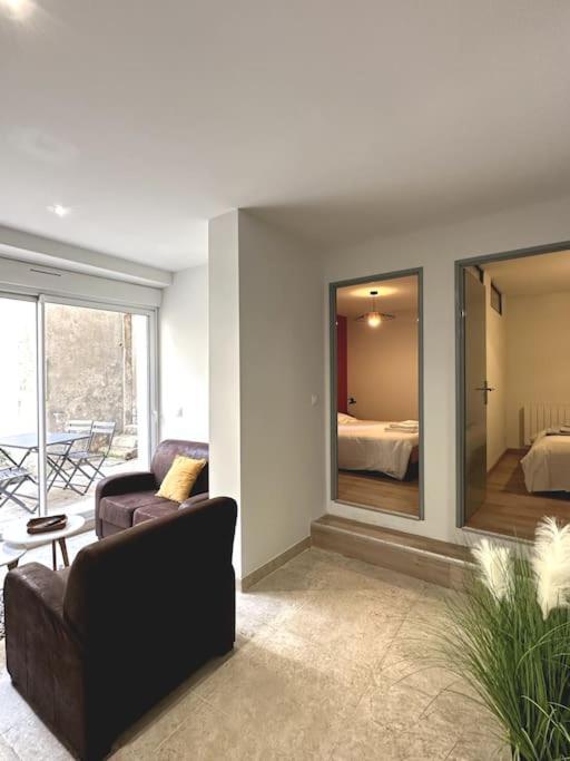 Appartement Centre Ville - Parking Prive - Wifi นีมส์ ภายนอก รูปภาพ